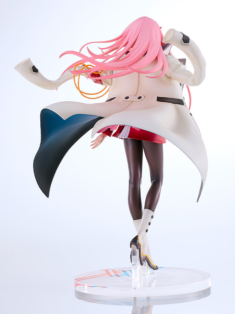 Good Smile Company DARLING in the FRANXX Zero Two 1/7 Figure JAPAN