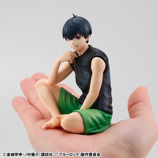 MegaHouse G.E.M. Series BLUE LOCK Yoichi Isagi Palm Size Figure JAPAN OFFICIAL