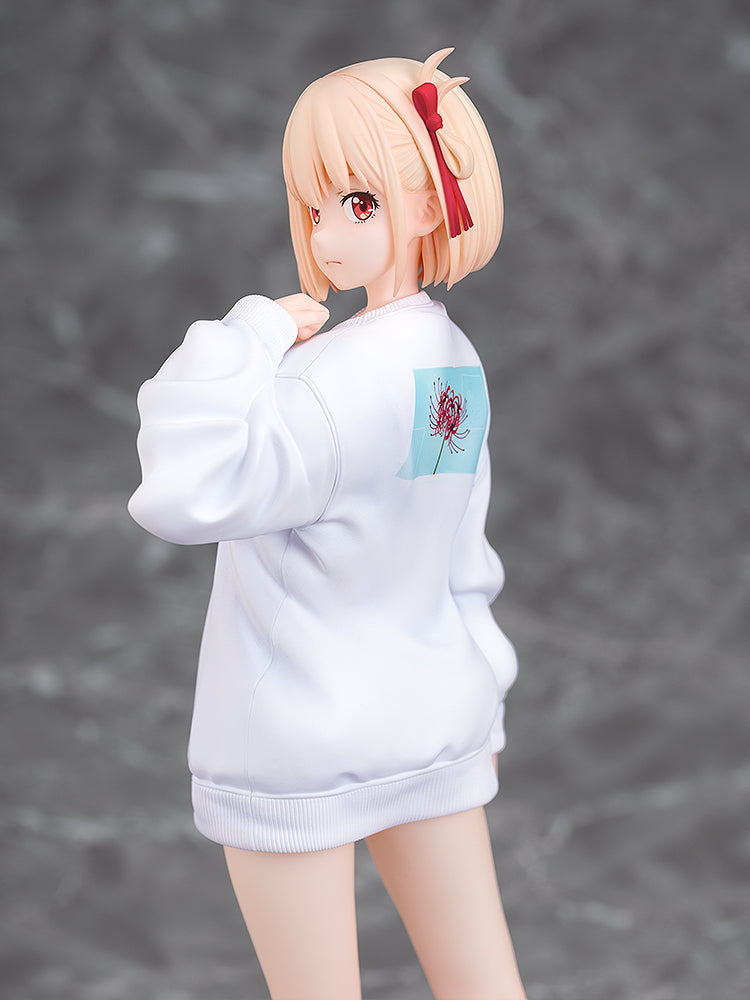 Lycoris Recoil Chisato Nishikigi Sweat-shirt surdimensionné Ver. Figurine 1/7 JAPON