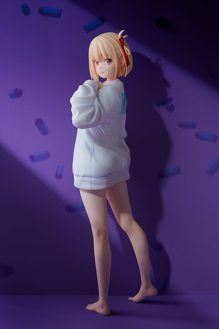 Lycoris Recoil Chisato Nishikigi Sweat-shirt surdimensionné Ver. Figurine 1/7 JAPON