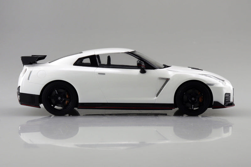 RakuPla Snap Car No.05-BW R35 GT-R NISMO 2017 Brilliant White Pearl Modellbausatz