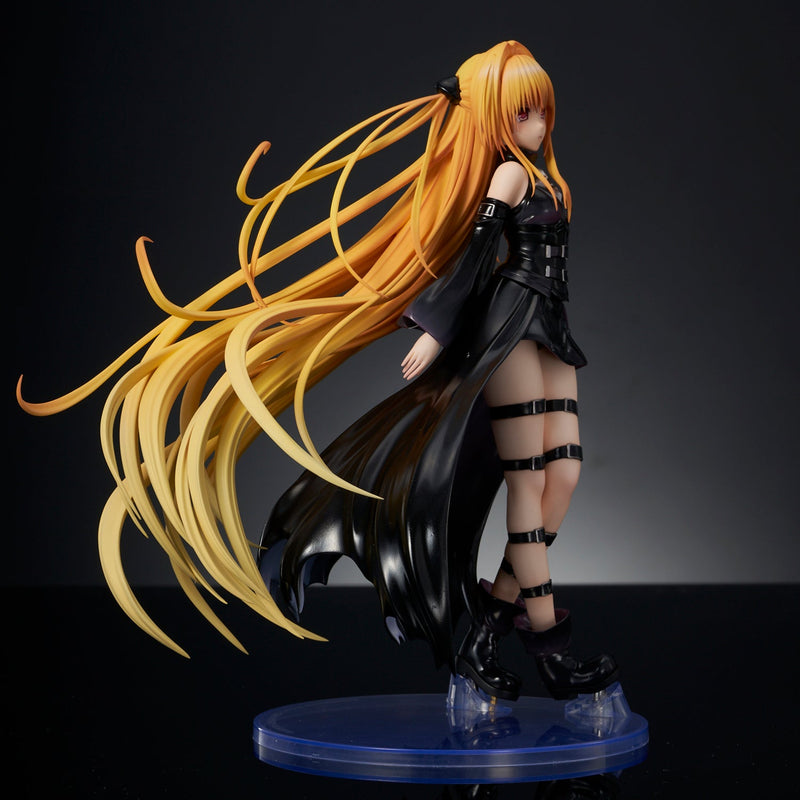 Union Creative To Love-Ru Darkness Golden Darkness Black Trance ver. Figur