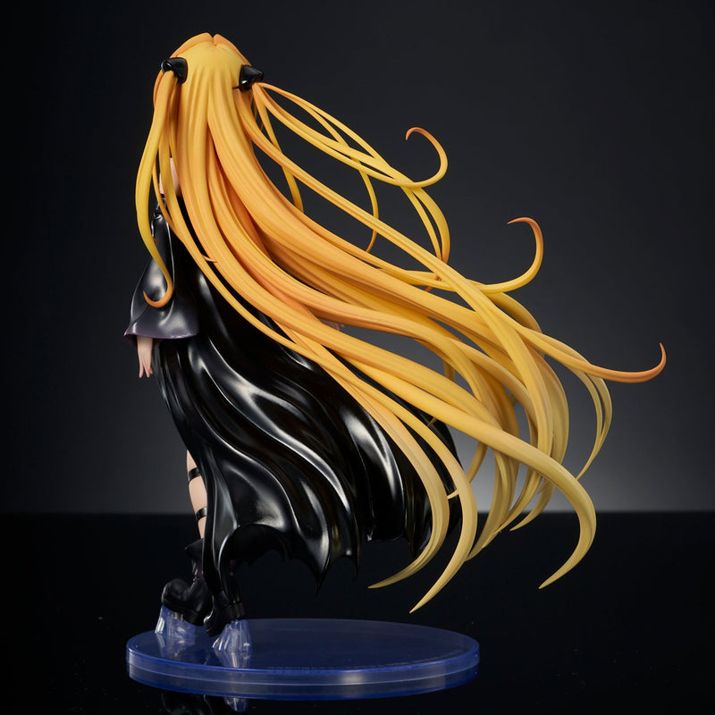 Union Creative To Love-Ru Darkness Golden Darkness Black Trance ver. Figur