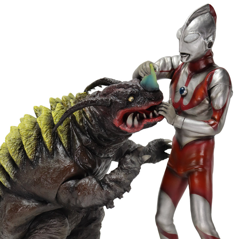 Serie Tokusatsu Ultraman tipo A vs. Neronga, versión de alto grado, 1/6. Cifra