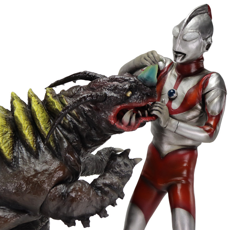 Serie Tokusatsu Ultraman tipo A vs. Neronga, versión de alto grado, 1/6. Cifra