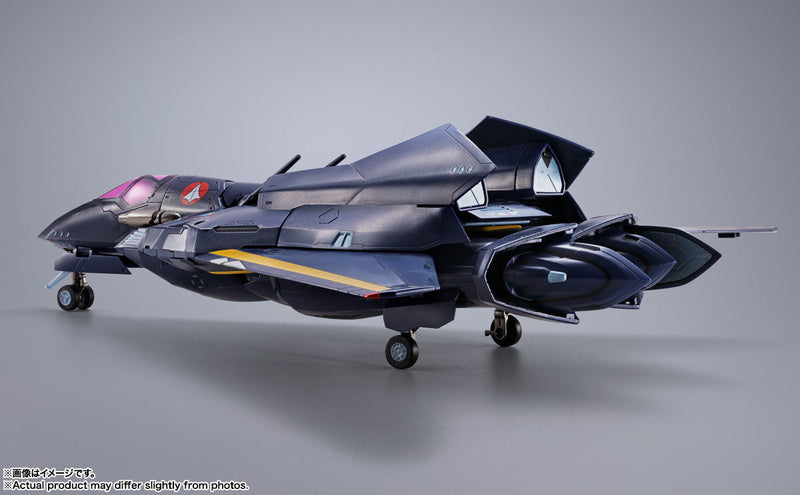 DX Soul of Chogokin VF-17S Nightmare Stealth Valkyrie Gamlin Kizaki Figure