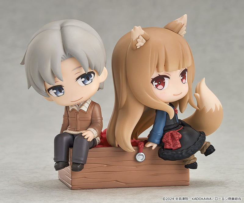Mini Memory Spice and Wolf Merchant Meets The Wise Wolf Lawrence & Holo Figure