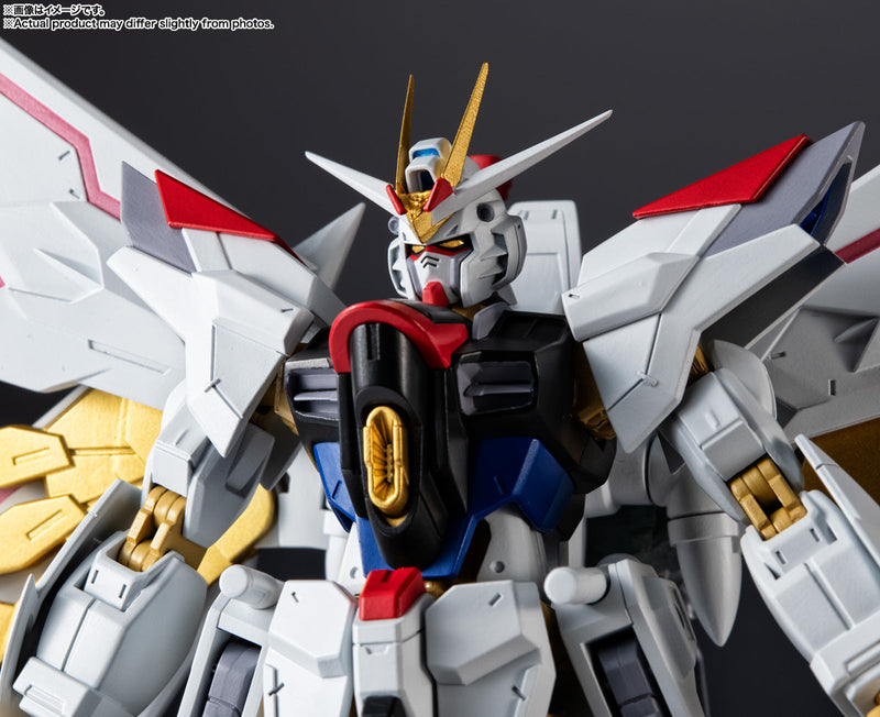 BANDAI Gundam Universe ZGMF/A-262PD-P Mighty Strike Freedom Gundam Action Figure