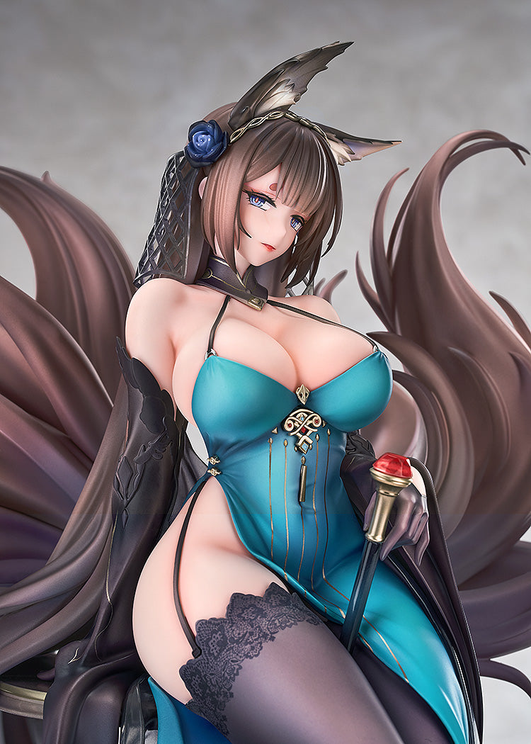 Good Smile Arts Shanghai Azur Lane Amagi Throne of Fallen Petals Ver. 1/7 Figure