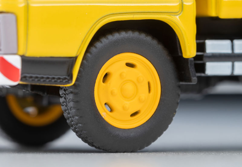 Tomica Limited Vintage NEO LV-N369a Road Maintenance Vehicle with Figure 1/64