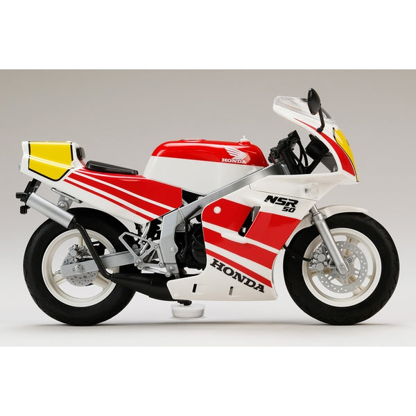 HJM Bike Series No1 Honda NSR50 '89 Ross White x Fighting Red 1/12 Model Kit