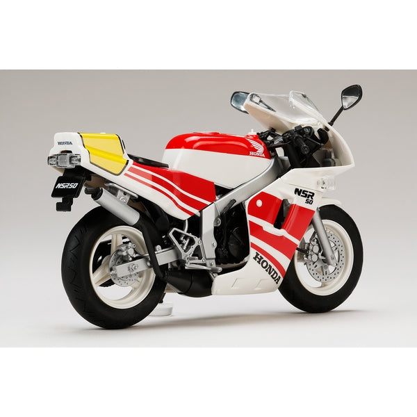 HJM Bike Series No1 Honda NSR50 '89 Ross White x Fighting Red 1/12 Model Kit