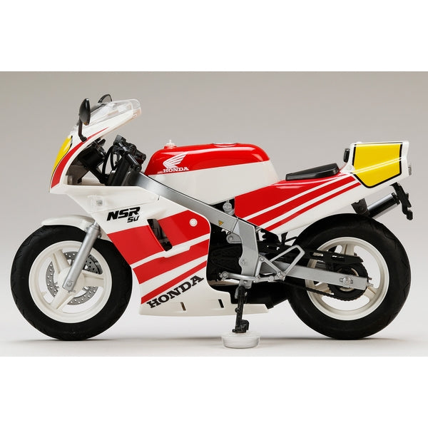HJM Bike Series No1 Honda NSR50 '89 Ross White x Fighting Red 1/12 Model Kit