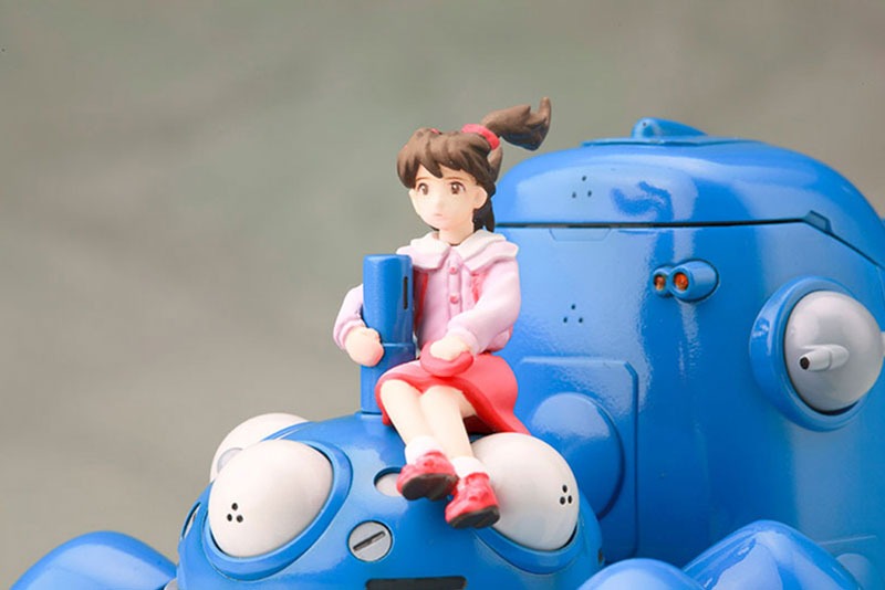 Ghost in the Shell S.A.C. Tachikoma With Motoko Kusanagi & Batou 1/35 Model Kit