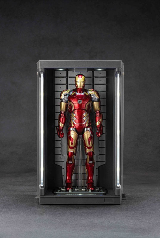 ZD Toys Iron Man MK43 & Hall of Armor with Hologram Effect Figure JAPAN OFFICIAL