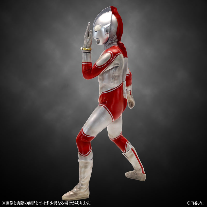CCP 1/6 Tokusatsu Series Ultraman Jack Ultra Bracelet Activated Ver. Figure