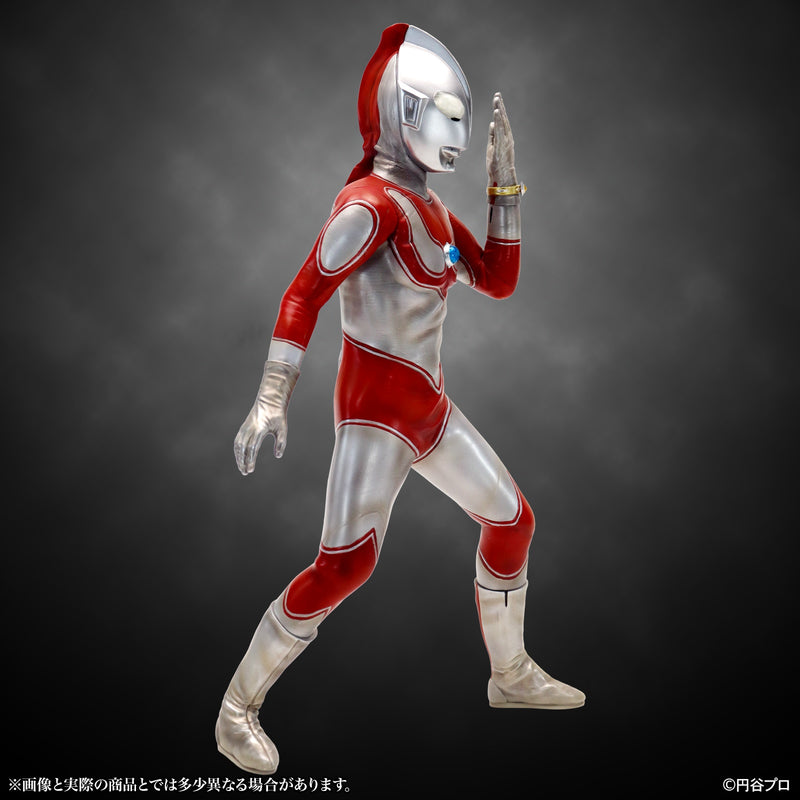 CCP 1/6 Tokusatsu Series Ultraman Jack Ultra Bracelet Activated Ver. Figure