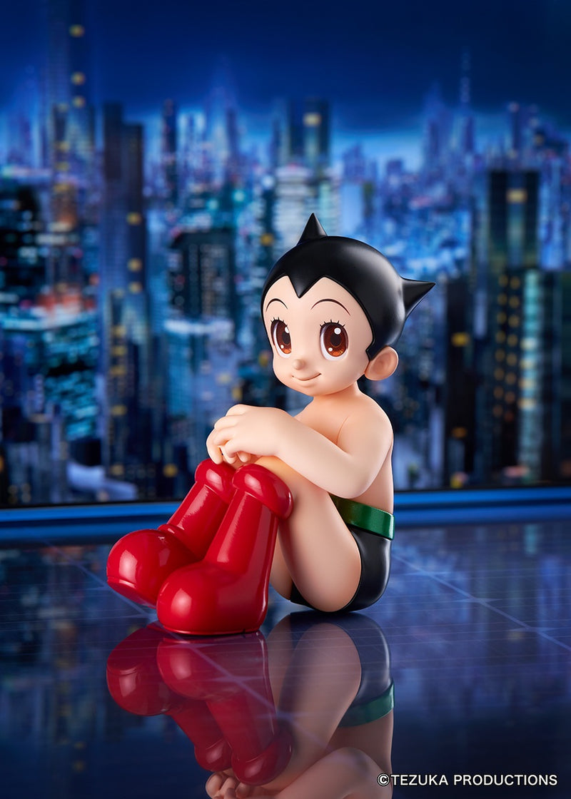 quesQ Astro Boy Figure JAPAN OFFICIAL