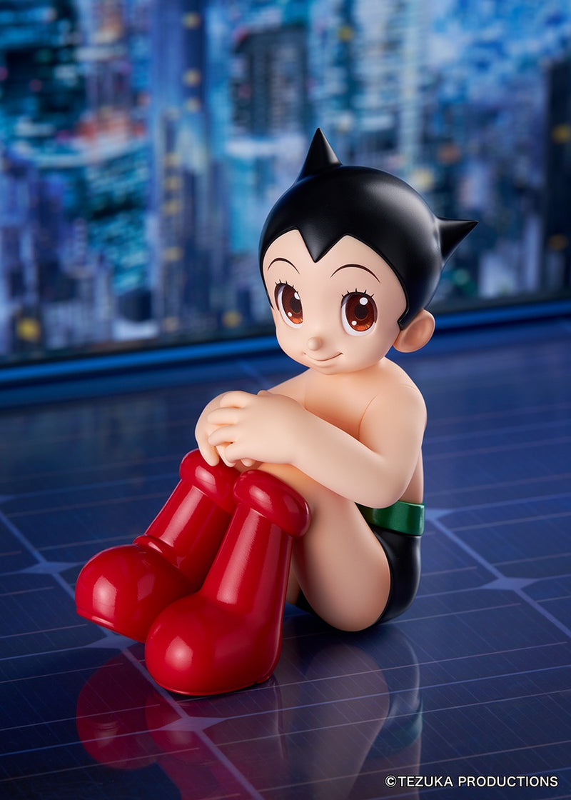 quesQ Astro Boy Figure JAPAN OFFICIAL
