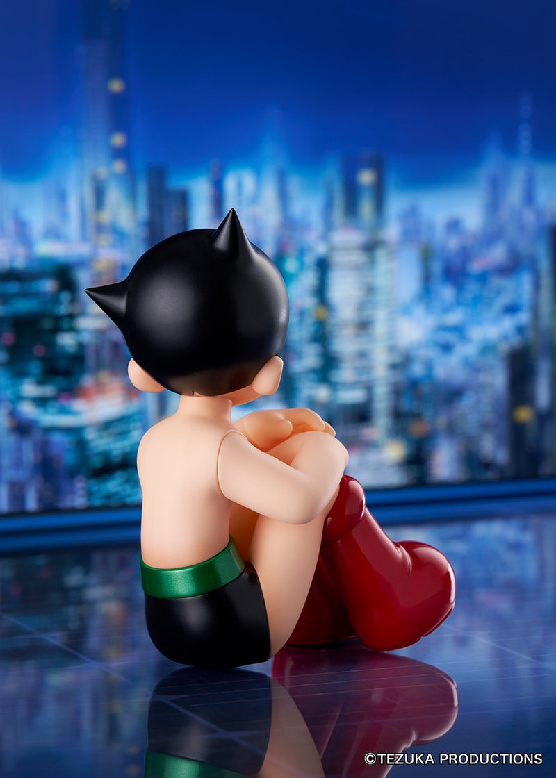 quesQ Astro Boy Figure JAPAN OFFICIAL