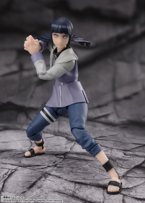 BANDAI S.H.Figuarts NARUTO Shippuden Hinata Hyuga Noble White Eyes Action Figure