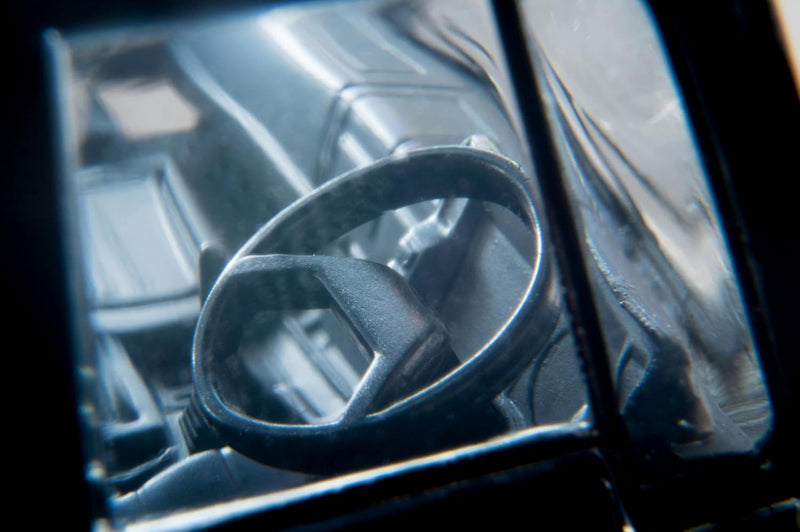 Tomica Limited Vintage Neo 1/64 LV-N347a Isuzu 810EX Tractor Head Navy Blue