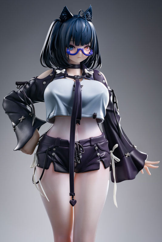 Heichazi is having trouble choosing stockings in a fitting room 1/6 Figure