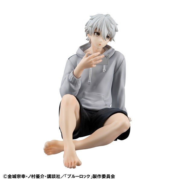 MegaHouse G.E.M. Series Blue Lock Seishirou Nagi Repaint Ver. Palm Size Figure