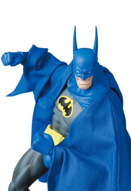 Medicom Toy MAFEX No.215 Knight Crusader Batman Action Figure