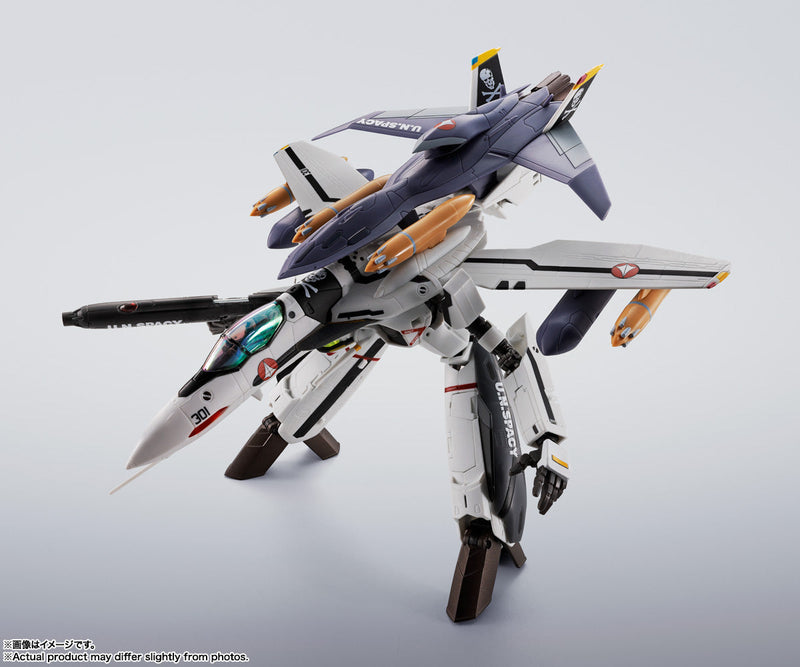 HI-METAL R VF-0S Phoenix Roy Focker Custom + QF-2200D-B Ghost Actionfigur