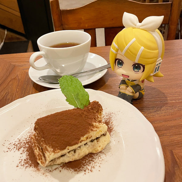 MegaHouse LookUp Kagamine Rin Figure JAPON OFFICIEL