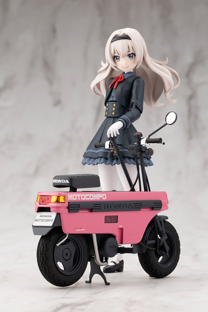 Sousai Shoujo Teien Koishikawa Emma Nocturne with Honda AB12 Motocompo Model Kit