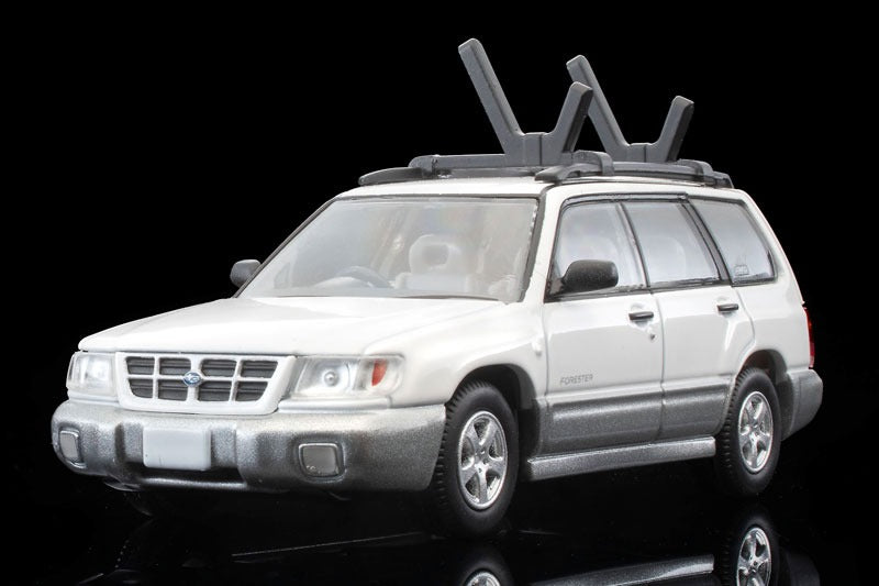 Tomica Limited LV-N328b Subaru Forester Custom White/Silver Kayak w/Figure