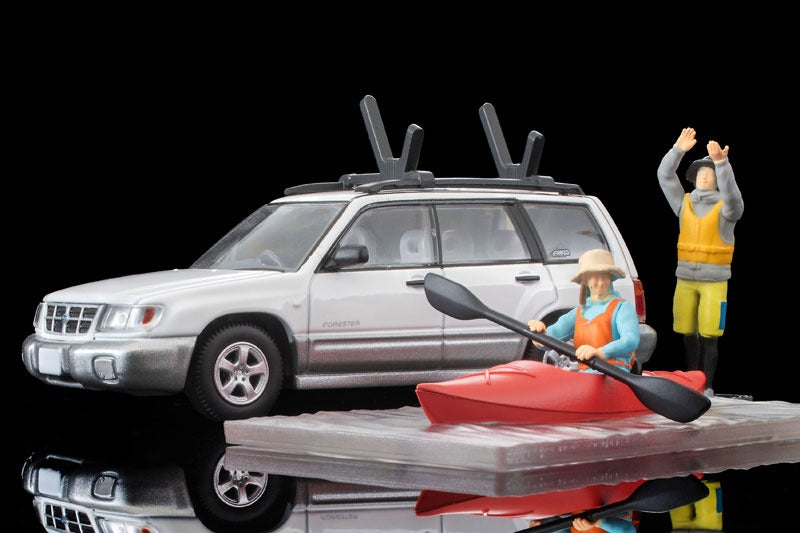 Tomica Limited LV-N328b Subaru Forester Custom White/Silver Kayak w/Figure