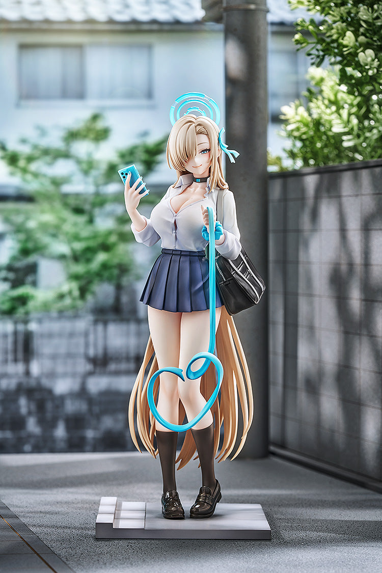Blue Archive Asuna School Memorial Lobby Ver. 1/7 Figure JAPAN OFFICIAL