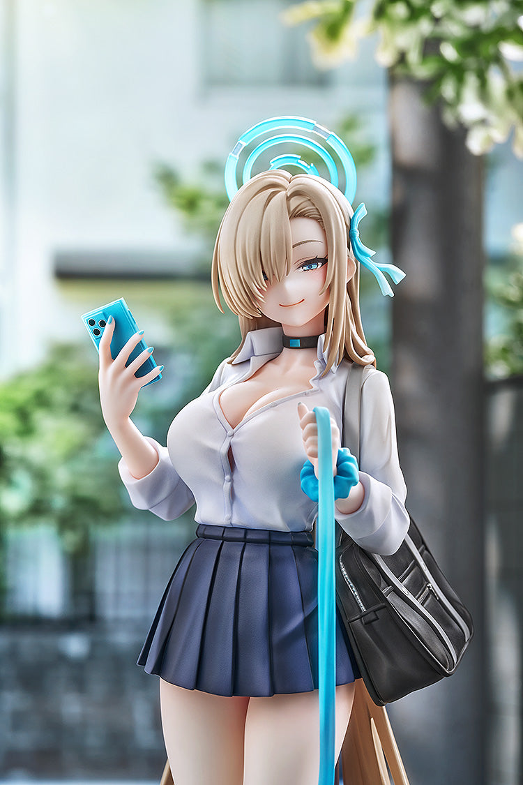 Blue Archive Asuna School Memorial Lobby Ver. 1/7 Figure JAPAN OFFICIAL