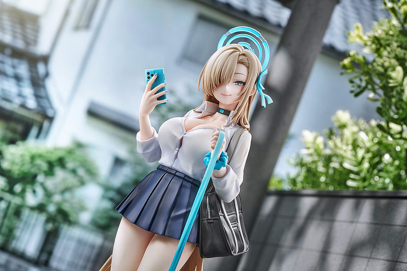 Blue Archive Asuna School Memorial Lobby Ver. 1/7 Figure JAPAN OFFICIAL