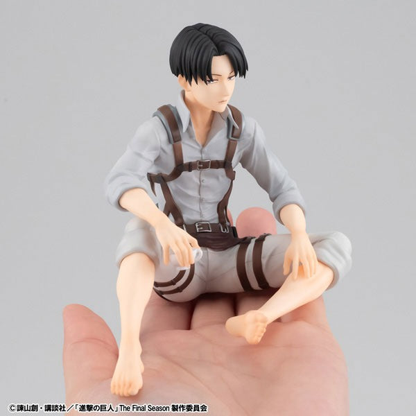 MegaHouse G.E.M. Series Attack on Titan Captain Levi Palm Size Figure JAPAN