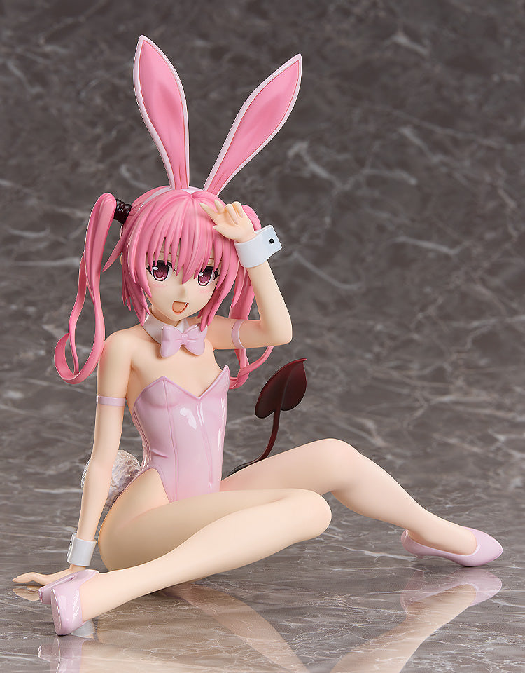 FREEing To Love-Ru Darkness Nana Astar Deviluke Bare Leg Bunny Ver. 1/4 Figure