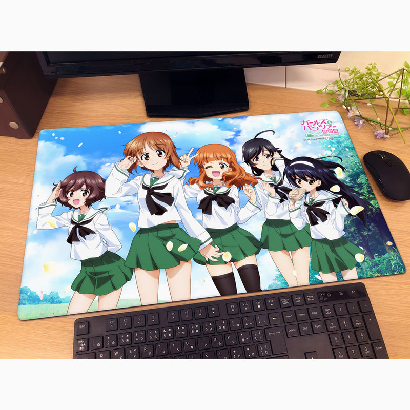Girls und Panzer das Finale Ankou Team School Uniform New Illust Rubber Mat