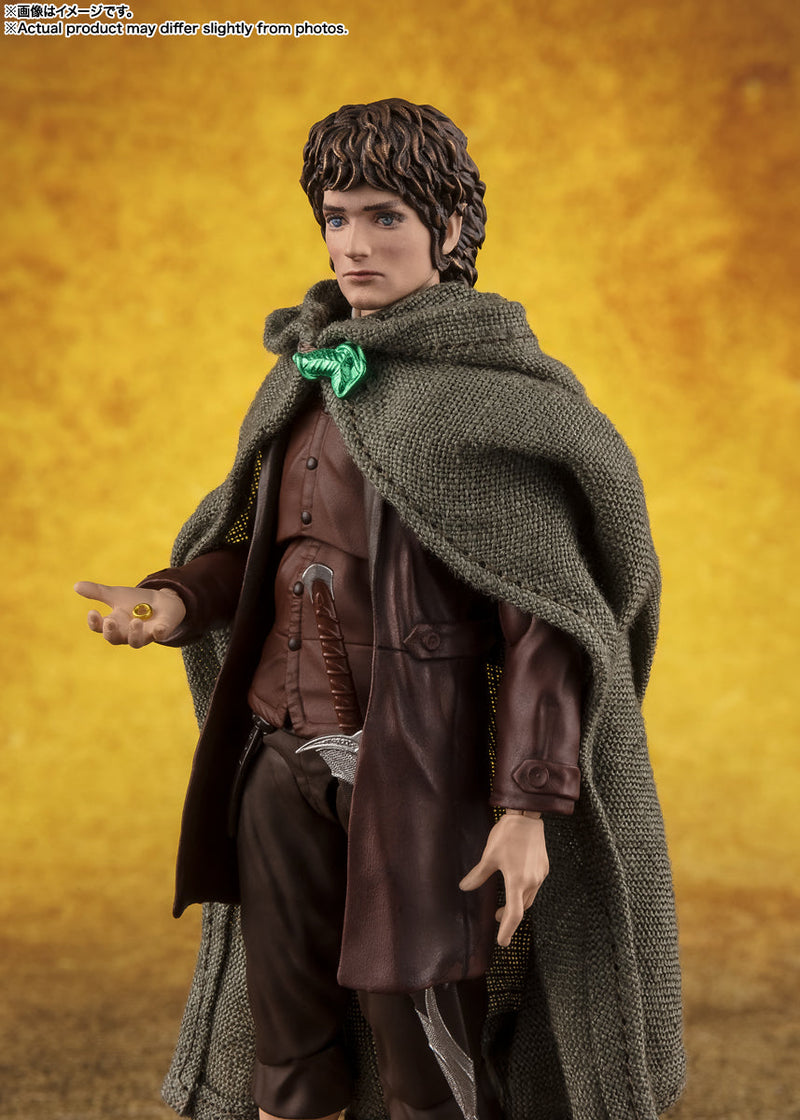 BANDAI S.H.Figuarts Der Herr der Ringe Frodo Beutlin und Gollum Actionfigur
