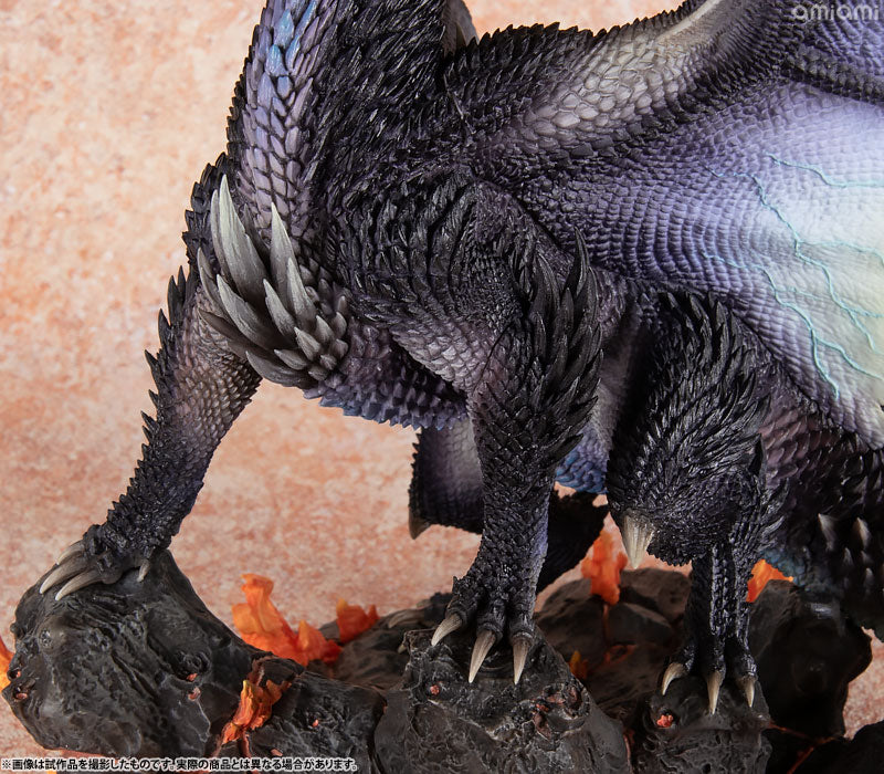 Capcom Builder Creator's Model Blazing Black Dragon Alatreon Figure JAPAN