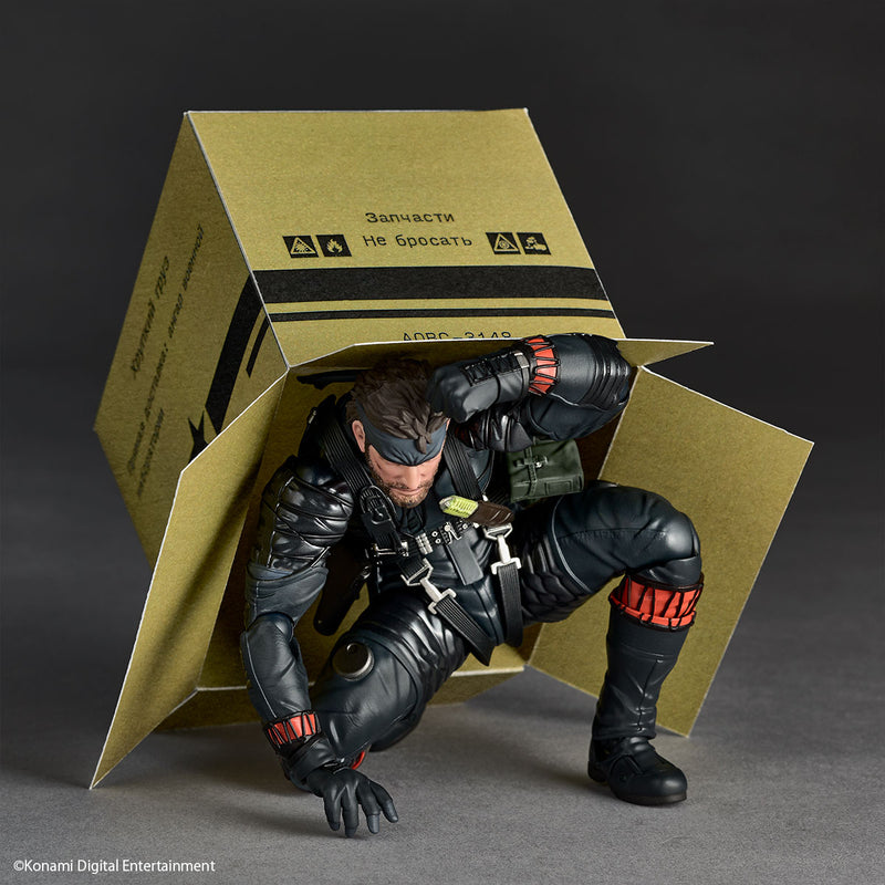 Revoltech Amazing Yamaguchi Naked Snake Sneaking Suit Ver. Action Figure JAPAN