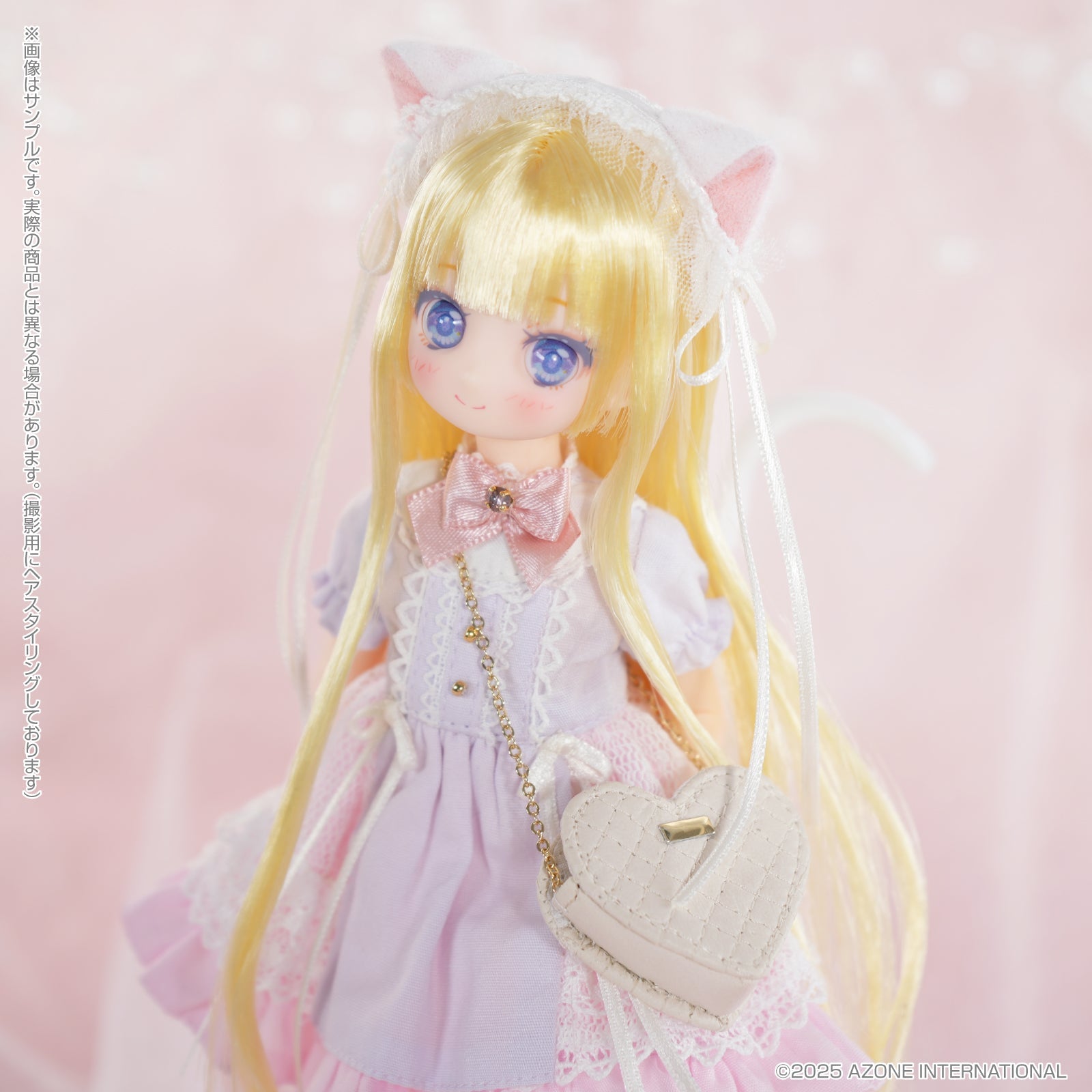 Azone Colorful Dreamin' Mebae A Gift from M.K. White Cat ver. Doll