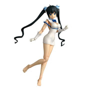 Revoltech Is It Wrong to Try to Pick Up Girls in Dungeon? Hestia Action Figure