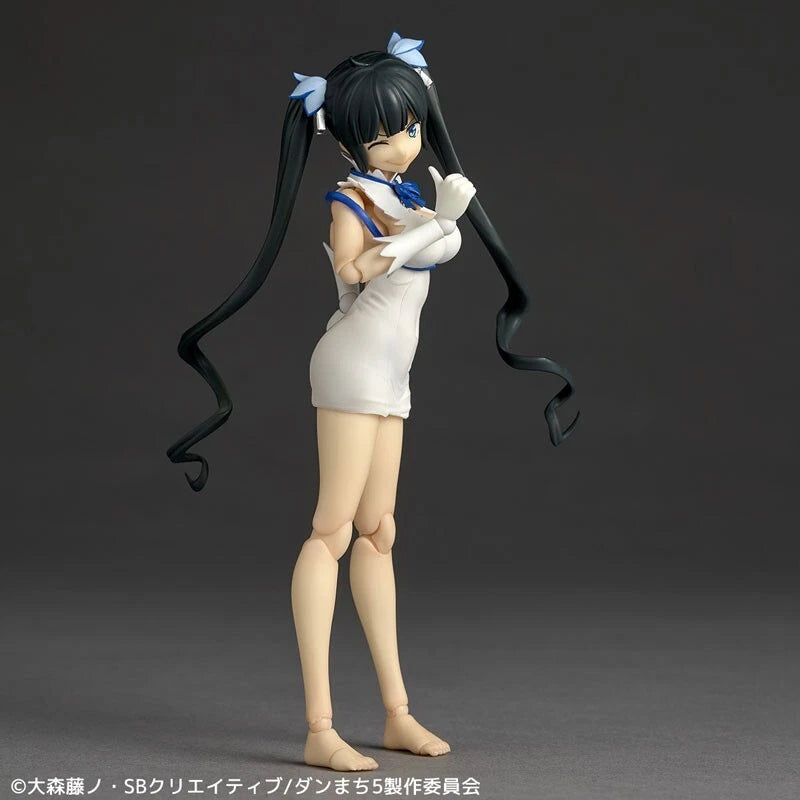 Revoltech Is It Wrong to Try to Pick Up Girls in Dungeon? Hestia Action Figure