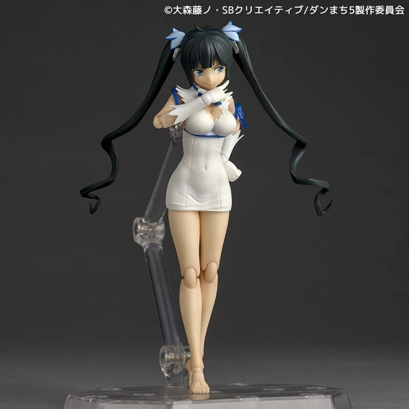 Revoltech Is It Wrong to Try to Pick Up Girls in Dungeon? Hestia Action Figure
