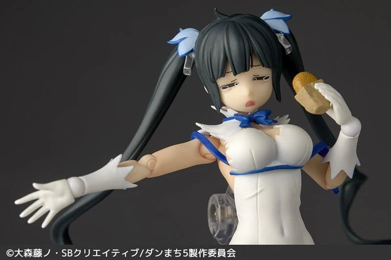 Revoltech Is It Wrong to Try to Pick Up Girls in Dungeon? Hestia Action Figure