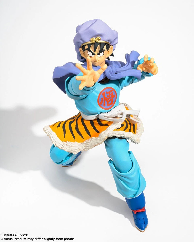 Shueisha Dragon Ball S.H.Figuarts Collection Book with Son Goku Figure Set JAPAN