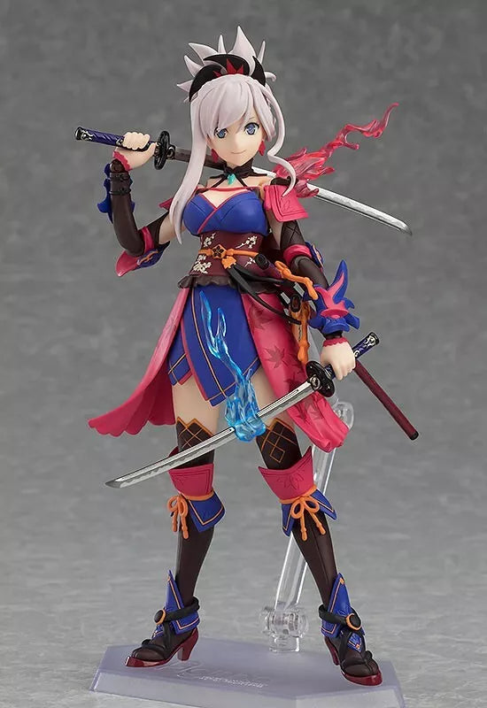 figma Fate/Grand Order Saber Musashi Miyamoto Figurine JAPON OFFICIEL